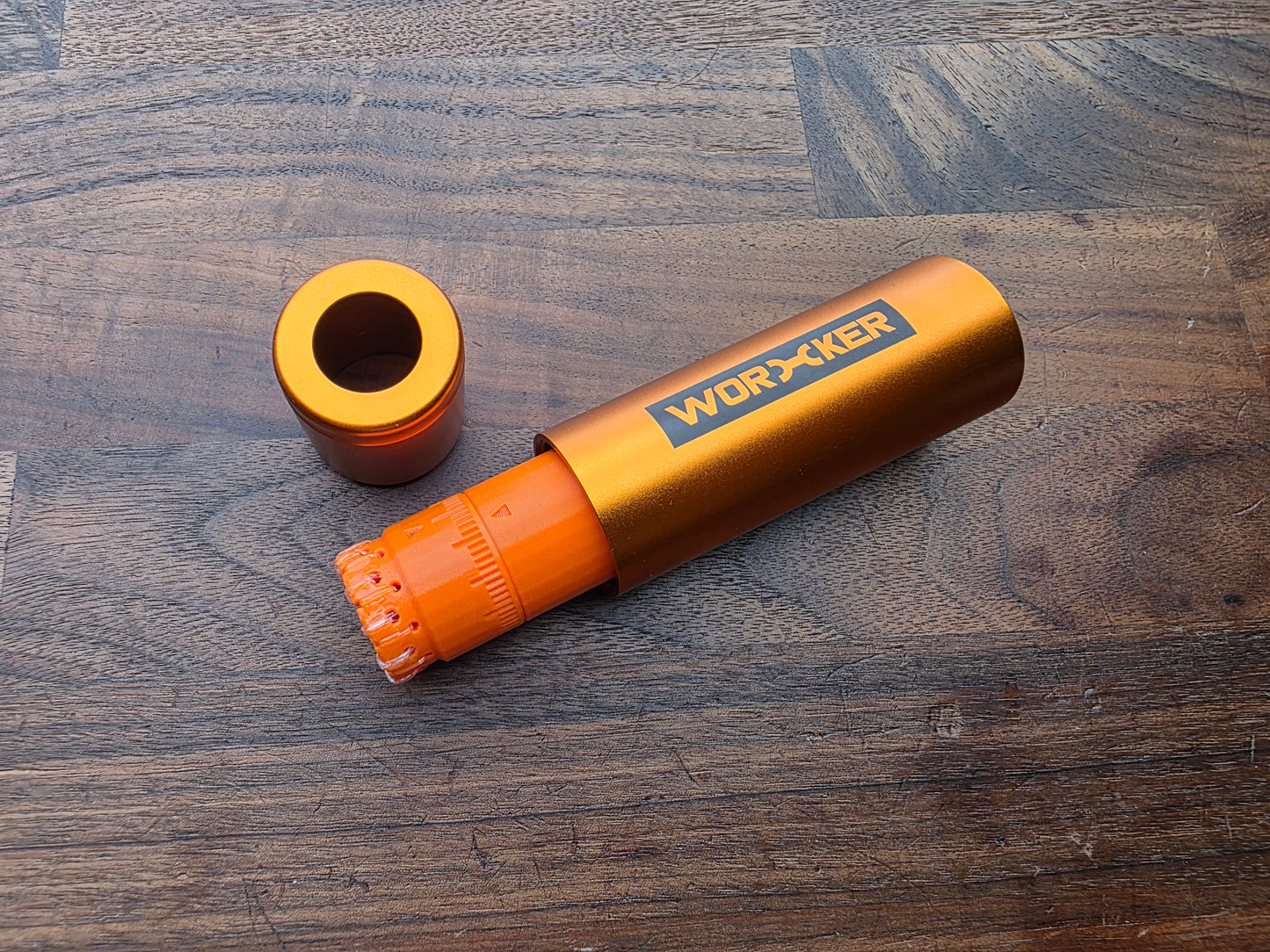 USED - Worker 10-Line Adjustable Aluminum SCAR