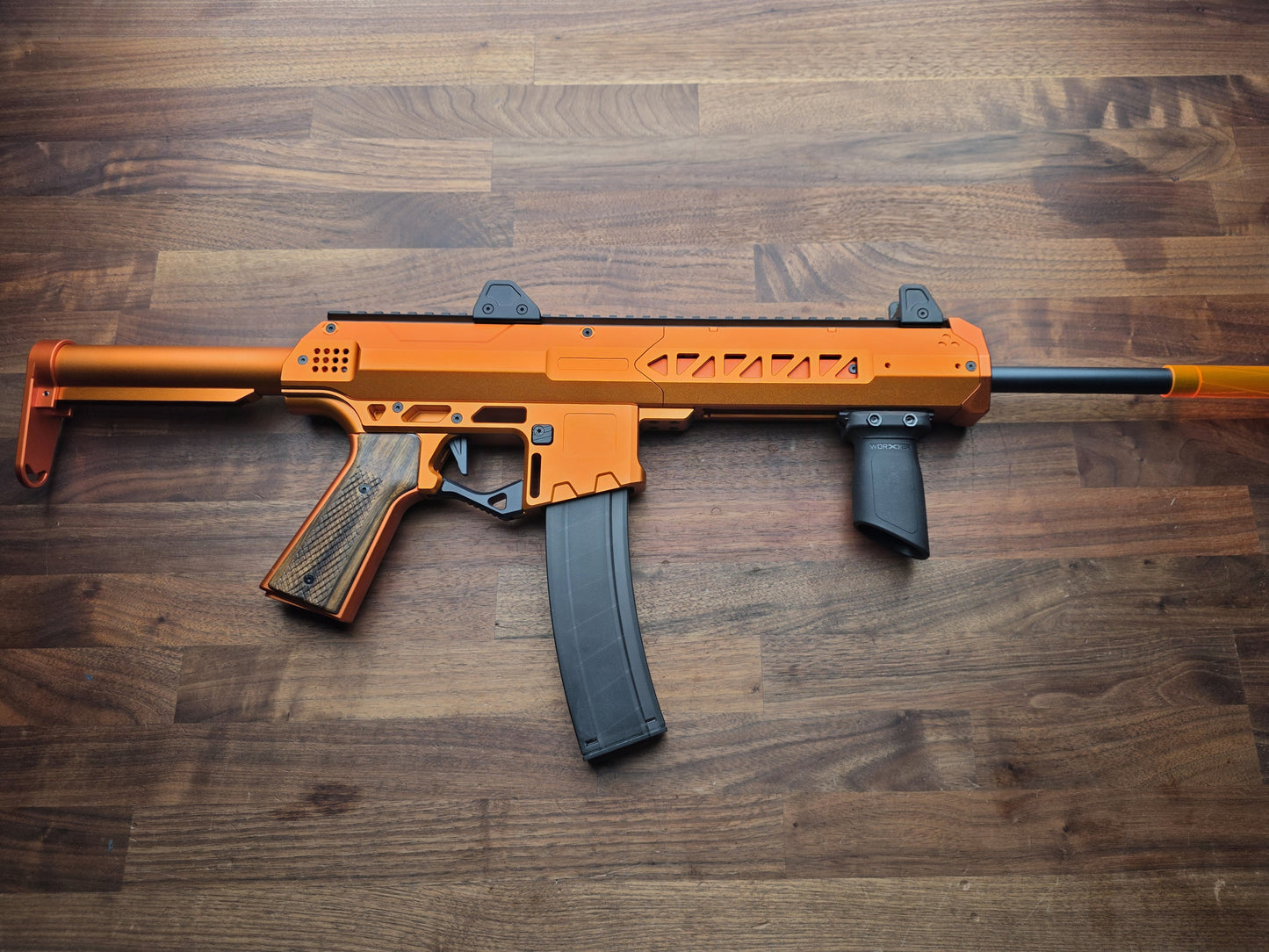 PRE-BUILT - Worker Taishan Full-Metal Edition Blaster